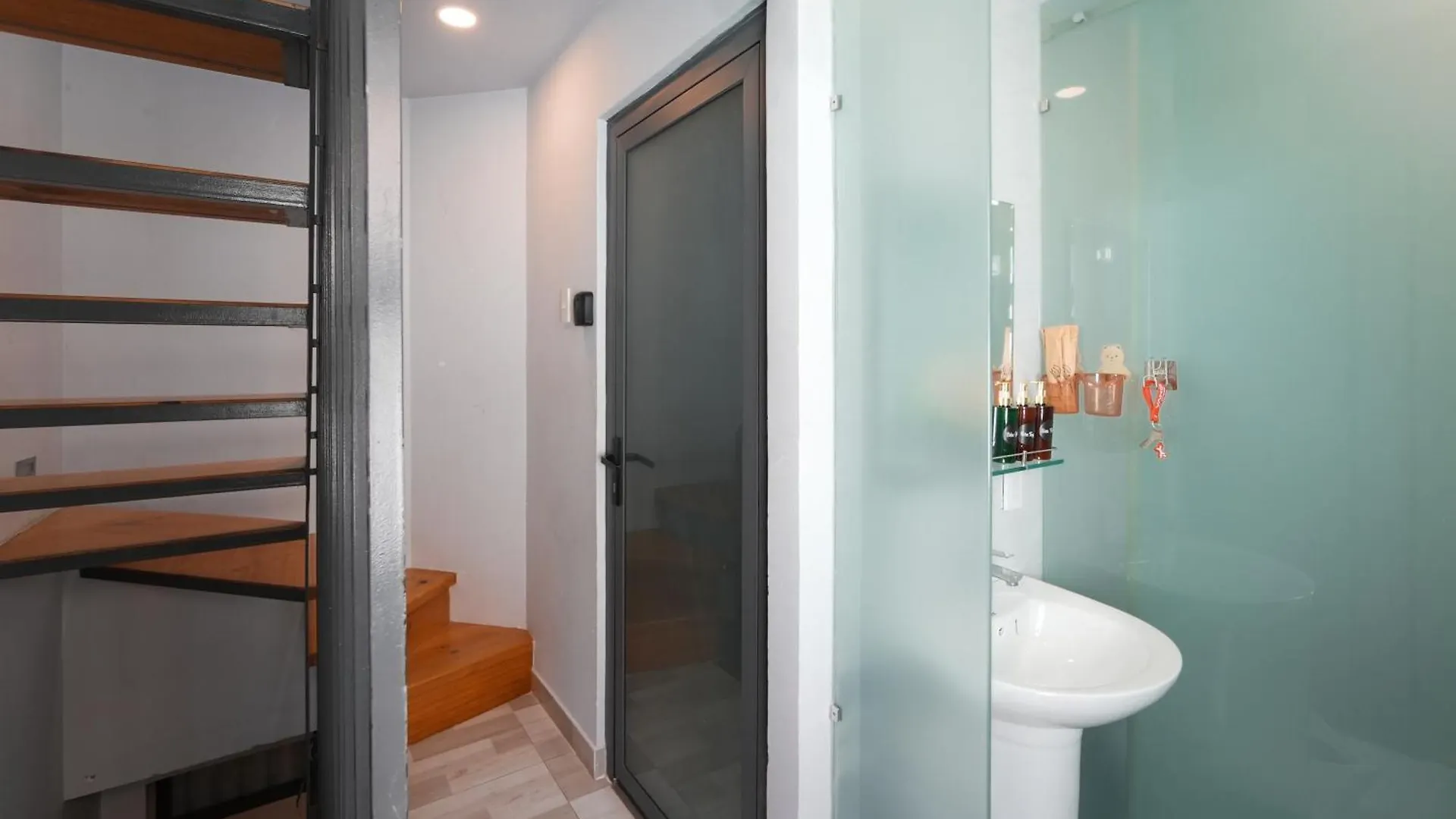 Luong Huu Khanh Homestay - Centre District 1 Ho Chi Minh City Vietnam